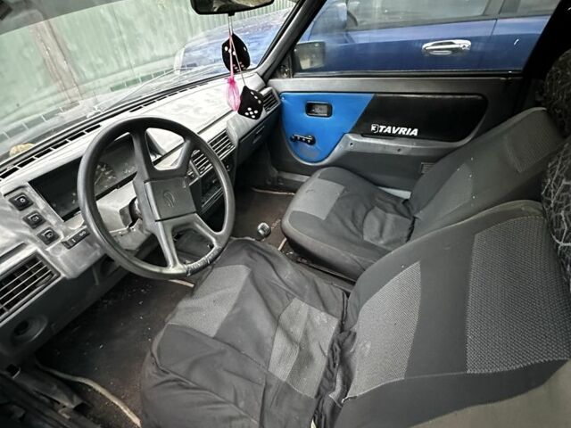 Синий ЗАЗ 1102 Таврия, объемом двигателя 1.2 л и пробегом 150 тыс. км за 700 $, фото 6 на Automoto.ua