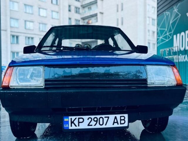 Синий ЗАЗ 1102 Таврия, объемом двигателя 1.1 л и пробегом 100 тыс. км за 500 $, фото 3 на Automoto.ua