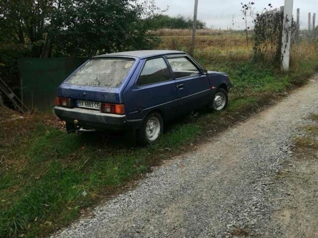 Синий ЗАЗ 1102 Таврия, объемом двигателя 1.1 л и пробегом 100 тыс. км за 600 $, фото 1 на Automoto.ua