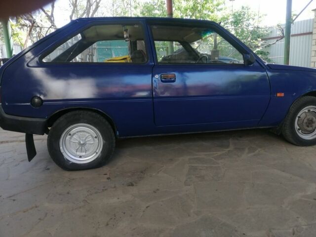 Синий ЗАЗ 1102 Таврия, объемом двигателя 1.1 л и пробегом 100 тыс. км за 600 $, фото 3 на Automoto.ua