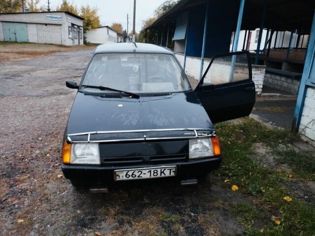Синий ЗАЗ 1102 Таврия, объемом двигателя 1.1 л и пробегом 111 тыс. км за 471 $, фото 2 на Automoto.ua