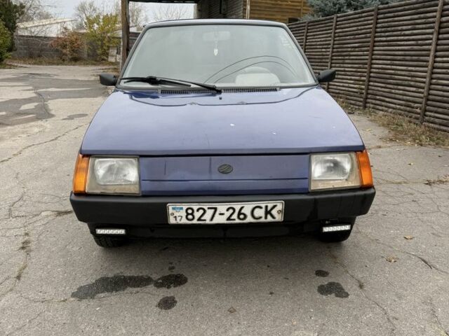 Синий ЗАЗ 1102 Таврия, объемом двигателя 1.2 л и пробегом 200 тыс. км за 929 $, фото 5 на Automoto.ua