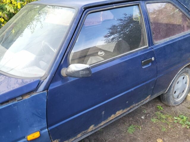 Синий ЗАЗ 1102 Таврия, объемом двигателя 1.2 л и пробегом 200 тыс. км за 286 $, фото 2 на Automoto.ua