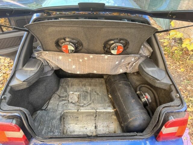 Синій ЗАЗ 1102 Таврія, об'ємом двигуна 1.2 л та пробігом 200 тис. км за 1000 $, фото 7 на Automoto.ua