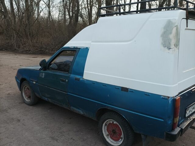 Синий ЗАЗ 1102 Таврия, объемом двигателя 0 л и пробегом 127 тыс. км за 800 $, фото 4 на Automoto.ua