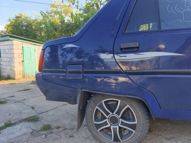 Синий ЗАЗ 1102 Таврия, объемом двигателя 1.2 л и пробегом 111 тыс. км за 1000 $, фото 12 на Automoto.ua