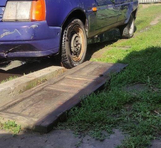 Синий ЗАЗ 1102 Таврия, объемом двигателя 0 л и пробегом 111 тыс. км за 546 $, фото 4 на Automoto.ua
