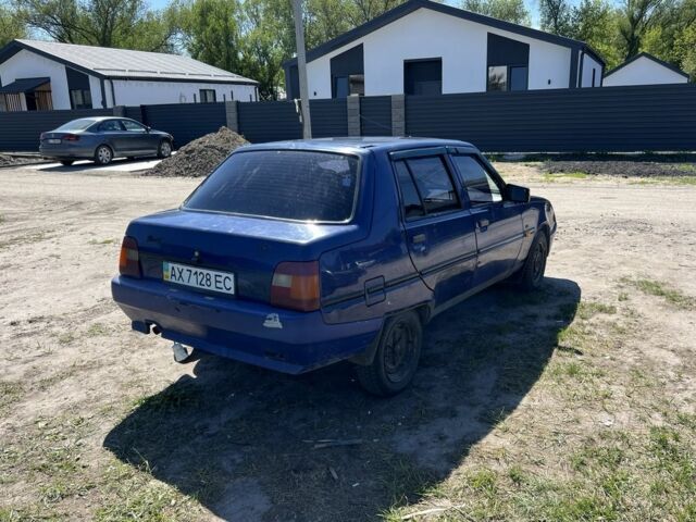 Синій ЗАЗ 1102 Таврія, об'ємом двигуна 1.2 л та пробігом 152 тис. км за 600 $, фото 3 на Automoto.ua