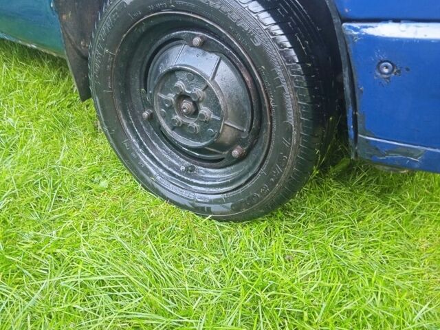 Синий ЗАЗ 1102 Таврия, объемом двигателя 1.2 л и пробегом 230 тыс. км за 429 $, фото 5 на Automoto.ua