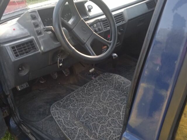 Синий ЗАЗ 1102 Таврия, объемом двигателя 1.2 л и пробегом 230 тыс. км за 429 $, фото 4 на Automoto.ua