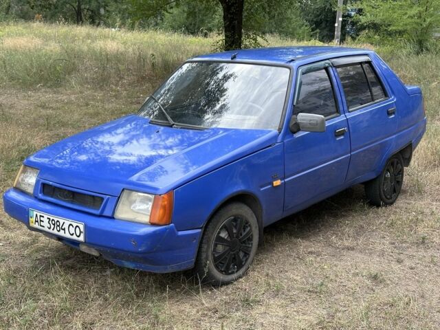 Синий ЗАЗ 1102 Таврия, объемом двигателя 1.2 л и пробегом 200 тыс. км за 721 $, фото 6 на Automoto.ua