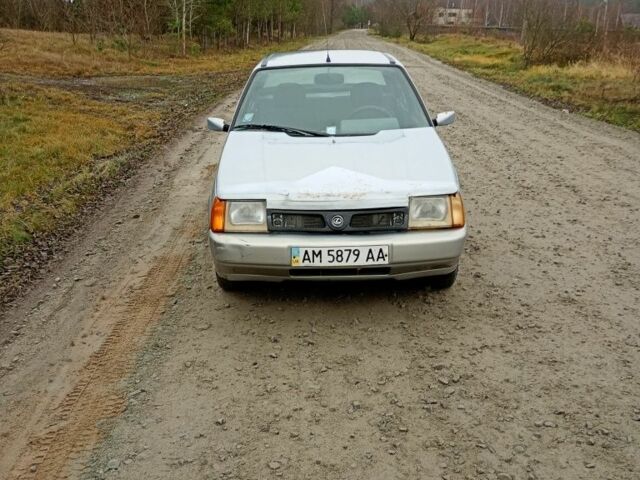 Синий ЗАЗ 1102 Таврия, объемом двигателя 1.2 л и пробегом 110 тыс. км за 639 $, фото 12 на Automoto.ua