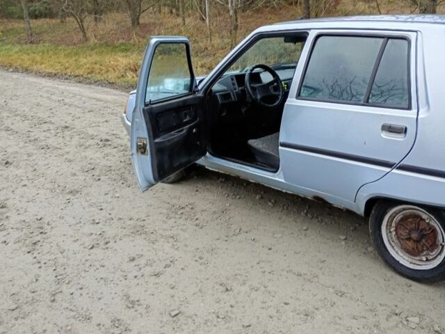 Синий ЗАЗ 1102 Таврия, объемом двигателя 1.2 л и пробегом 110 тыс. км за 639 $, фото 5 на Automoto.ua