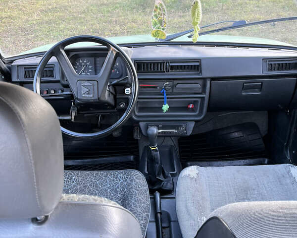 Зеленый ЗАЗ 1102 Таврия, объемом двигателя 1.1 л и пробегом 240 тыс. км за 700 $, фото 7 на Automoto.ua