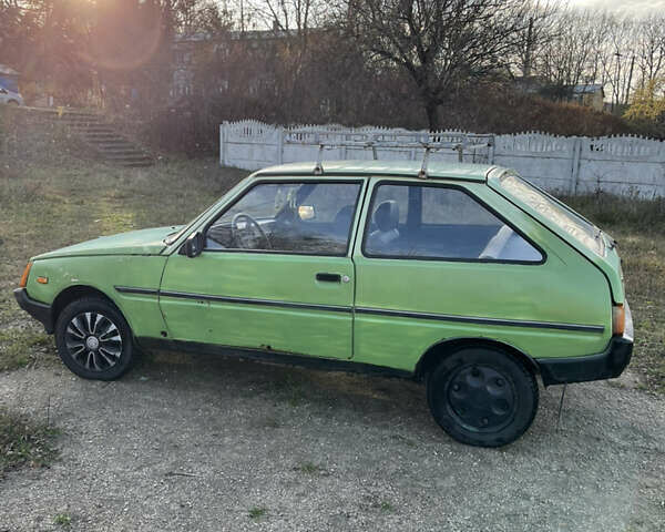 Зеленый ЗАЗ 1102 Таврия, объемом двигателя 1.1 л и пробегом 240 тыс. км за 700 $, фото 2 на Automoto.ua