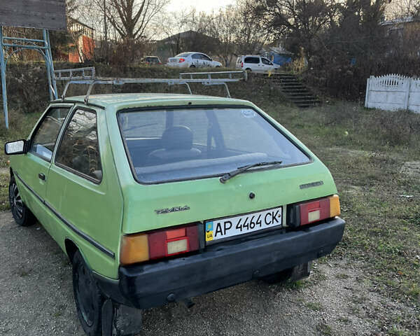 Зеленый ЗАЗ 1102 Таврия, объемом двигателя 1.1 л и пробегом 240 тыс. км за 700 $, фото 3 на Automoto.ua