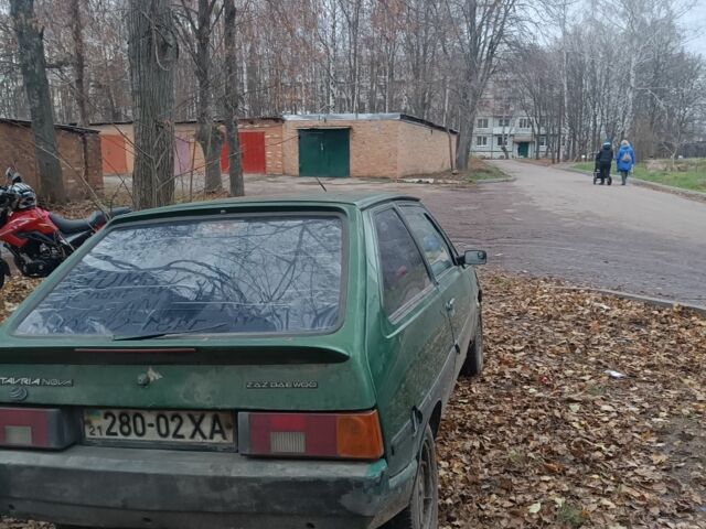 Зеленый ЗАЗ 1102 Таврия, объемом двигателя 1.2 л и пробегом 429 тыс. км за 262 $, фото 4 на Automoto.ua