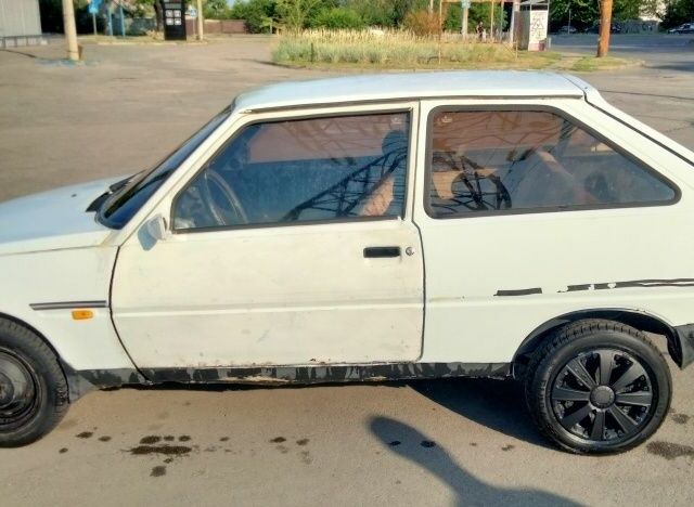 Зелений ЗАЗ 1102 Таврія, об'ємом двигуна 1.1 л та пробігом 200 тис. км за 289 $, фото 2 на Automoto.ua