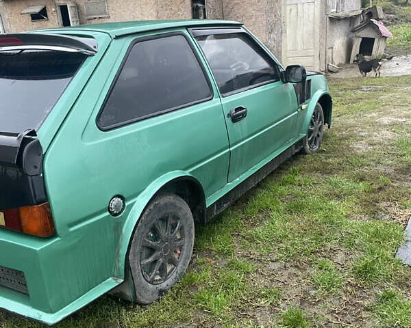 Зелений ЗАЗ 1102 Таврія, об'ємом двигуна 1.1 л та пробігом 250 тис. км за 995 $, фото 4 на Automoto.ua