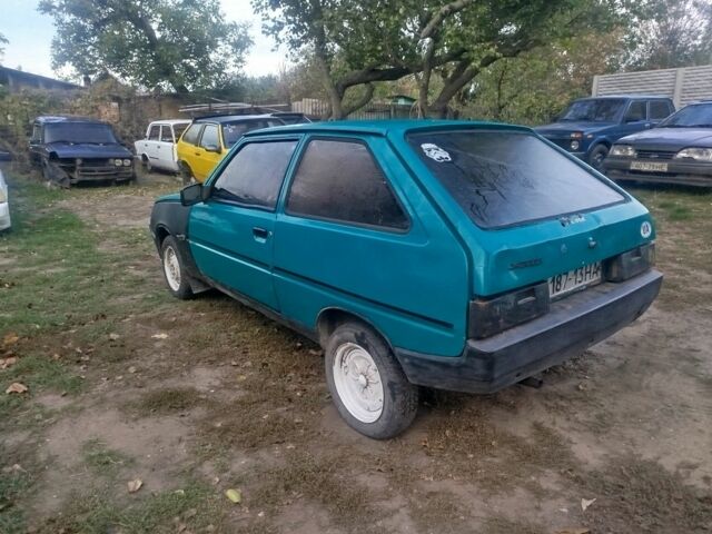 Зелений ЗАЗ 1102 Таврія, об'ємом двигуна 1.1 л та пробігом 100 тис. км за 255 $, фото 3 на Automoto.ua