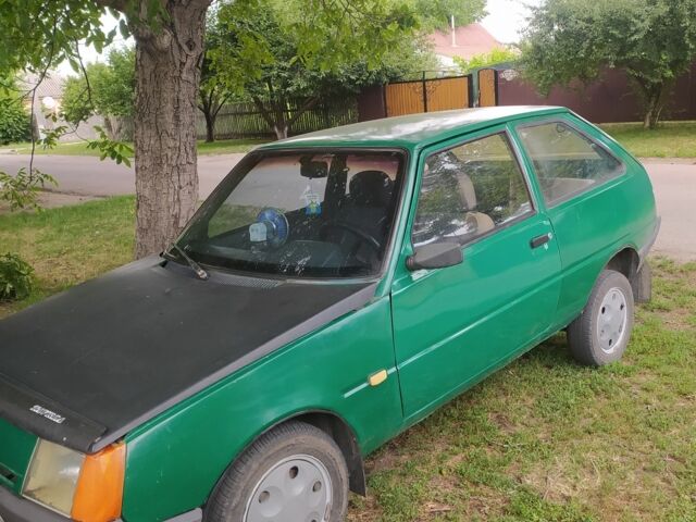 Зеленый ЗАЗ 1102 Таврия, объемом двигателя 1.1 л и пробегом 2 тыс. км за 922 $, фото 3 на Automoto.ua