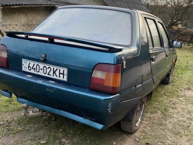 Зелений ЗАЗ 1102 Таврія, об'ємом двигуна 1.2 л та пробігом 1 тис. км за 650 $, фото 1 на Automoto.ua