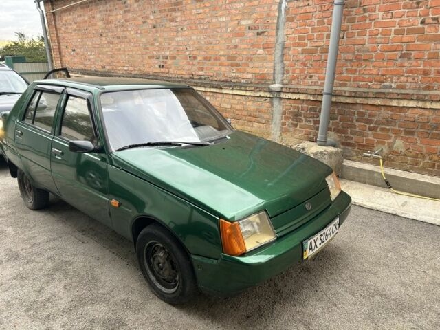 Зеленый ЗАЗ 1102 Таврия, объемом двигателя 1 л и пробегом 150 тыс. км за 600 $, фото 1 на Automoto.ua