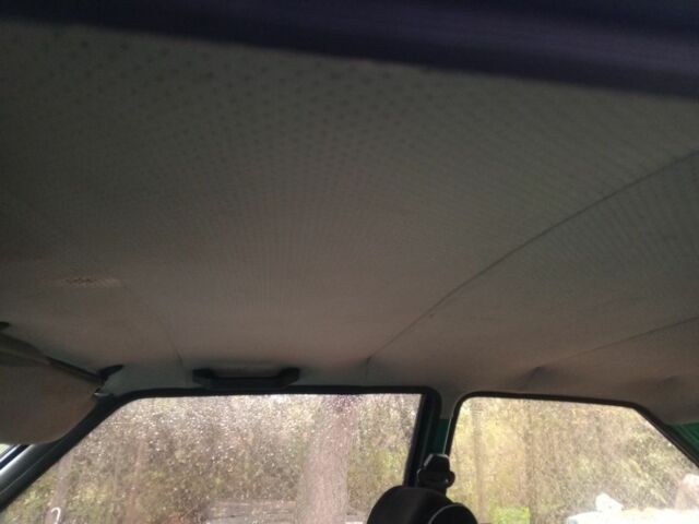 Зеленый ЗАЗ 1102 Таврия, объемом двигателя 1.1 л и пробегом 127 тыс. км за 780 $, фото 6 на Automoto.ua