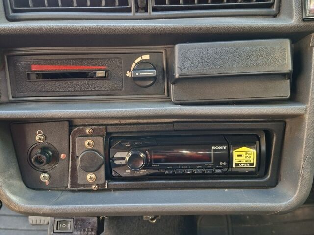 Зеленый ЗАЗ 1102 Таврия, объемом двигателя 1.1 л и пробегом 145 тыс. км за 1001 $, фото 3 на Automoto.ua