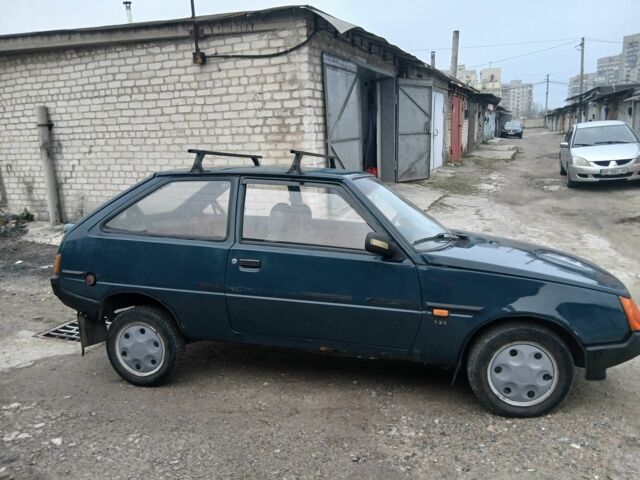 Зеленый ЗАЗ 1102 Таврия, объемом двигателя 1.2 л и пробегом 250 тыс. км за 650 $, фото 4 на Automoto.ua