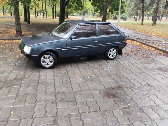 Зелений ЗАЗ 1102 Таврія, об'ємом двигуна 1.2 л та пробігом 170 тис. км за 1000 $, фото 1 на Automoto.ua