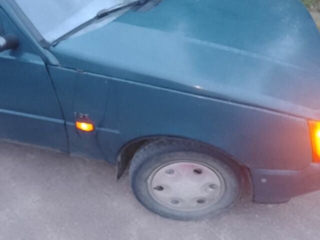 Зеленый ЗАЗ 1102 Таврия, объемом двигателя 1.2 л и пробегом 120 тыс. км за 850 $, фото 5 на Automoto.ua