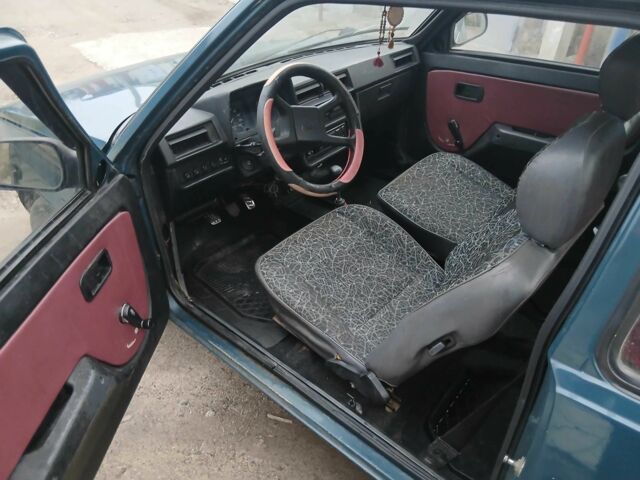 Зеленый ЗАЗ 1102 Таврия, объемом двигателя 1.2 л и пробегом 250 тыс. км за 650 $, фото 8 на Automoto.ua