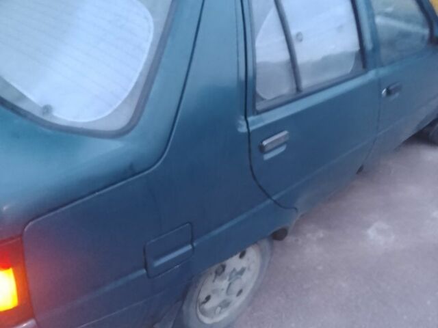 Зеленый ЗАЗ 1102 Таврия, объемом двигателя 1.2 л и пробегом 120 тыс. км за 850 $, фото 3 на Automoto.ua