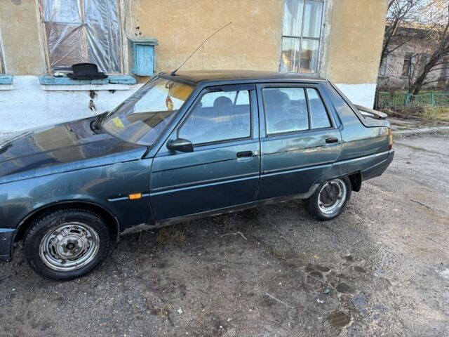 Зеленый ЗАЗ 1102 Таврия, объемом двигателя 0 л и пробегом 86 тыс. км за 900 $, фото 2 на Automoto.ua