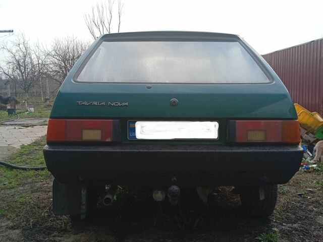 Зеленый ЗАЗ 1102 Таврия, объемом двигателя 1.1 л и пробегом 65 тыс. км за 700 $, фото 1 на Automoto.ua