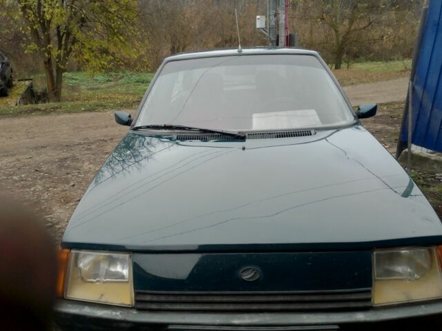 Зеленый ЗАЗ 1102 Таврия, объемом двигателя 1 л и пробегом 217 тыс. км за 950 $, фото 5 на Automoto.ua