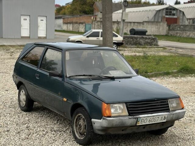 Зеленый ЗАЗ 1102 Таврия, объемом двигателя 1.2 л и пробегом 200 тыс. км за 450 $, фото 2 на Automoto.ua