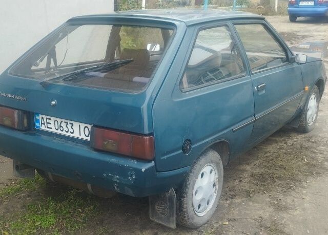 Зеленый ЗАЗ 1102 Таврия, объемом двигателя 1.1 л и пробегом 10 тыс. км за 591 $, фото 2 на Automoto.ua