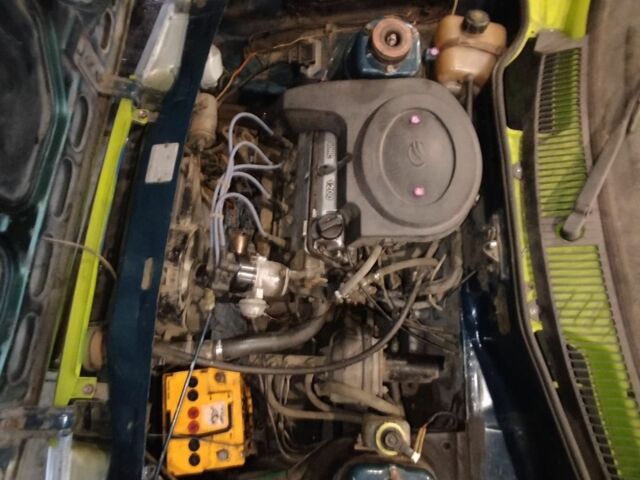 Зеленый ЗАЗ 1102 Таврия, объемом двигателя 1.2 л и пробегом 150 тыс. км за 711 $, фото 9 на Automoto.ua