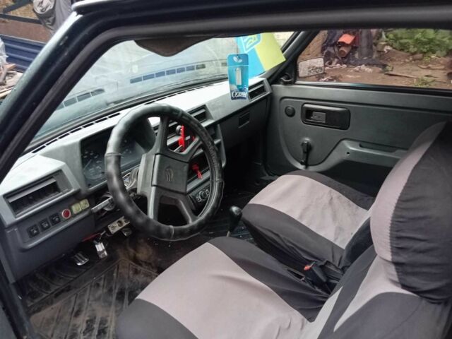 Зелений ЗАЗ 1102 Таврія, об'ємом двигуна 1.2 л та пробігом 175 тис. км за 840 $, фото 5 на Automoto.ua