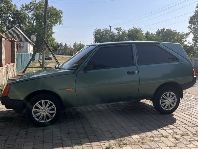 Зелений ЗАЗ 1102 Таврія, об'ємом двигуна 1.2 л та пробігом 71 тис. км за 2400 $, фото 3 на Automoto.ua