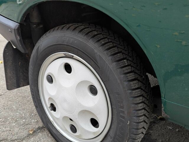 Зелений ЗАЗ 1102 Таврія, об'ємом двигуна 1.2 л та пробігом 35 тис. км за 2000 $, фото 10 на Automoto.ua