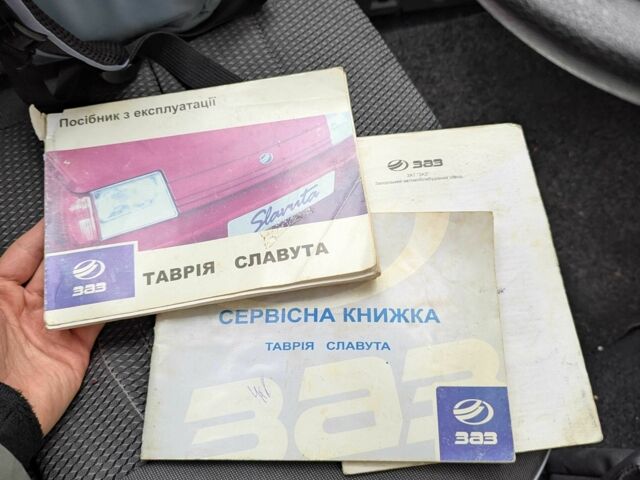 Зелений ЗАЗ 1102 Таврія, об'ємом двигуна 1.2 л та пробігом 35 тис. км за 2000 $, фото 20 на Automoto.ua