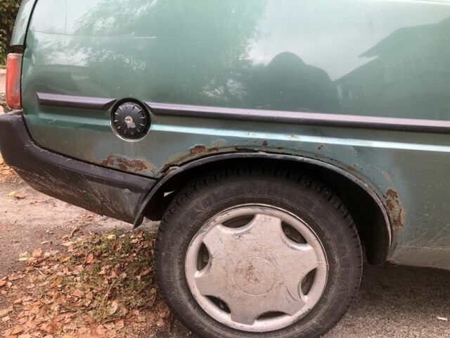 Зеленый ЗАЗ 1102 Таврия, объемом двигателя 1.2 л и пробегом 190 тыс. км за 624 $, фото 5 на Automoto.ua