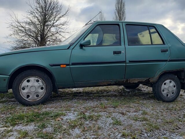 Зеленый ЗАЗ 1102 Таврия, объемом двигателя 0 л и пробегом 200 тыс. км за 700 $, фото 5 на Automoto.ua