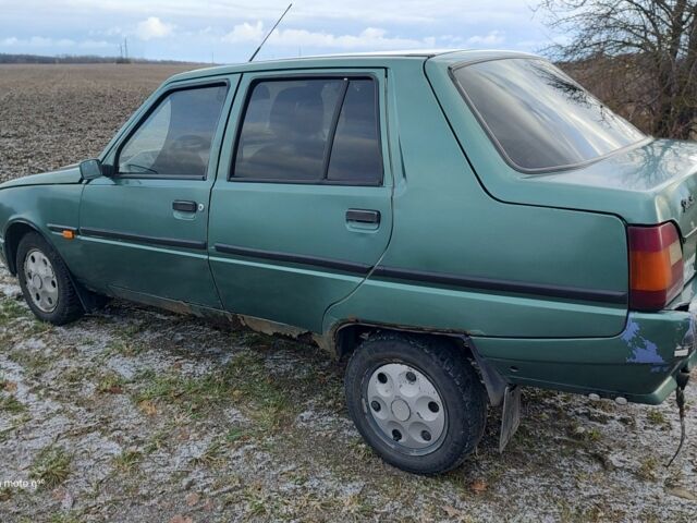 Зеленый ЗАЗ 1102 Таврия, объемом двигателя 0 л и пробегом 200 тыс. км за 700 $, фото 6 на Automoto.ua