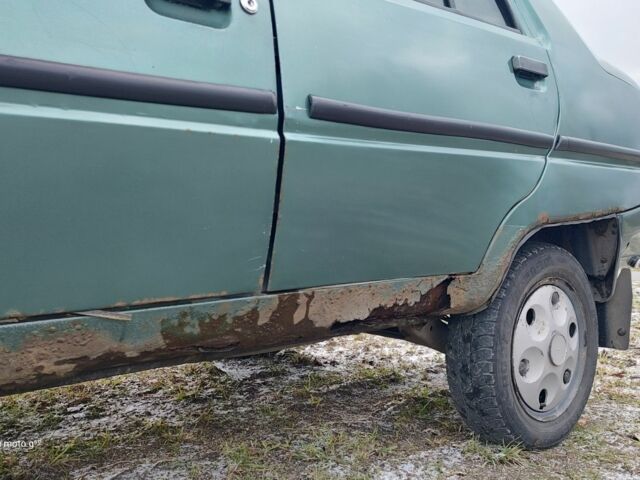 Зеленый ЗАЗ 1102 Таврия, объемом двигателя 0 л и пробегом 200 тыс. км за 700 $, фото 7 на Automoto.ua