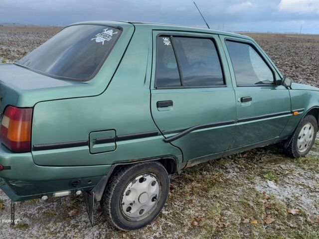 Зеленый ЗАЗ 1102 Таврия, объемом двигателя 0 л и пробегом 200 тыс. км за 700 $, фото 11 на Automoto.ua