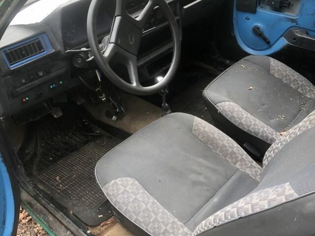 Зелений ЗАЗ 1102 Таврія, об'ємом двигуна 0 л та пробігом 195 тис. км за 413 $, фото 3 на Automoto.ua